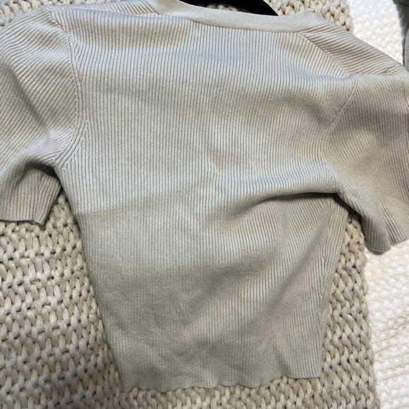 Ribbed Button-Up Top - Picture 4 of 4